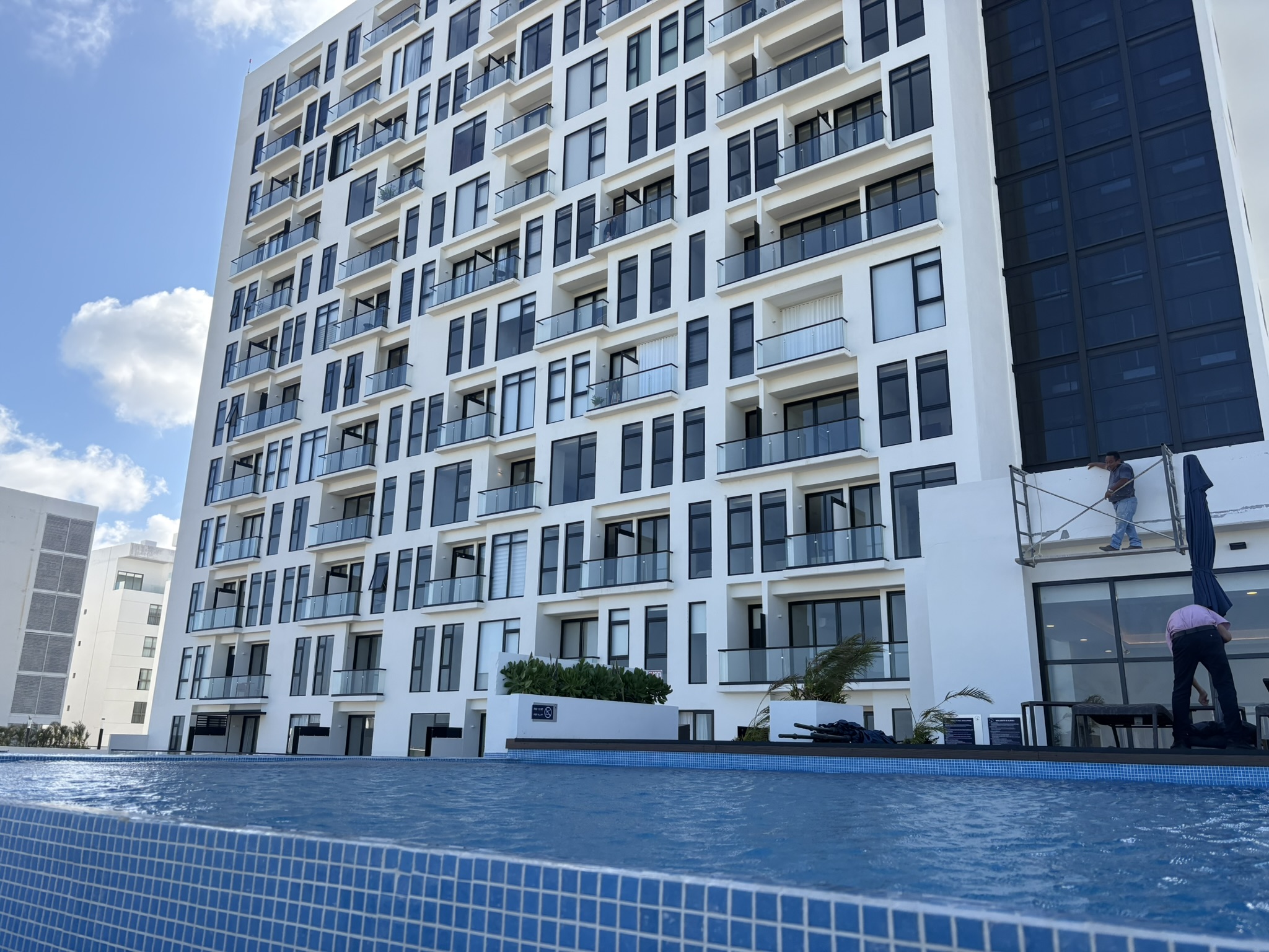 Edificio San Francisco Cancun sobre Avenida Tulum