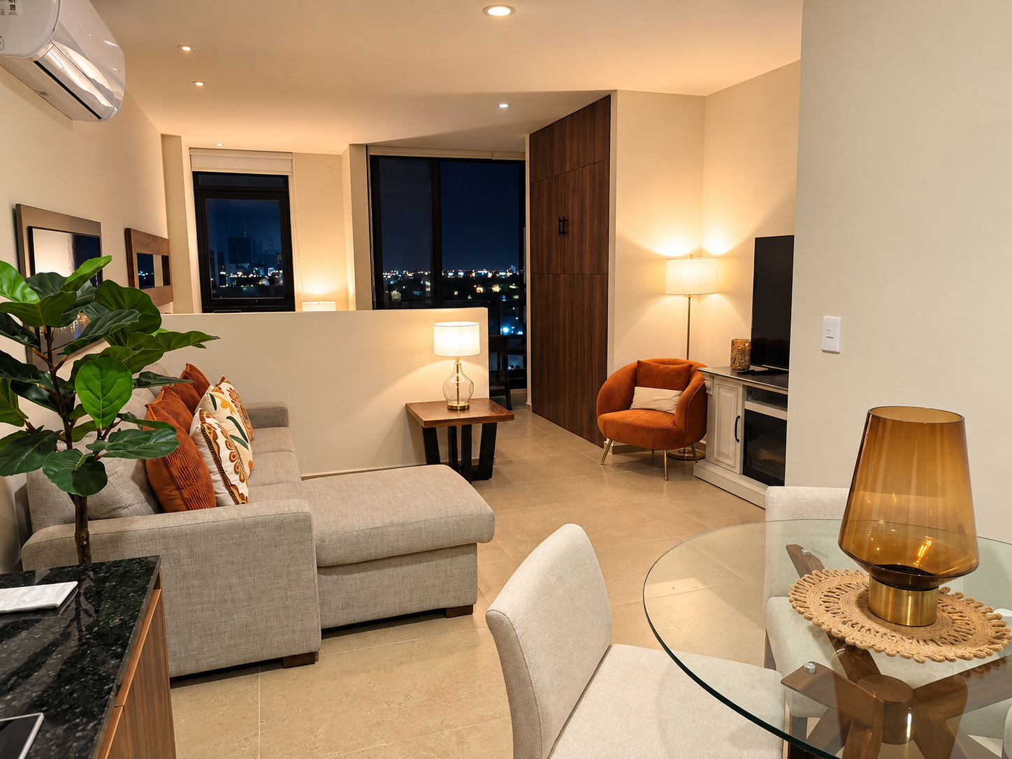 Luxury Studio for two guests with evening city views at San Francisco Cancun